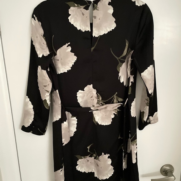 DYNAMITE satin floral dress, lightly worn 1x for church. - Picture 5 of 5